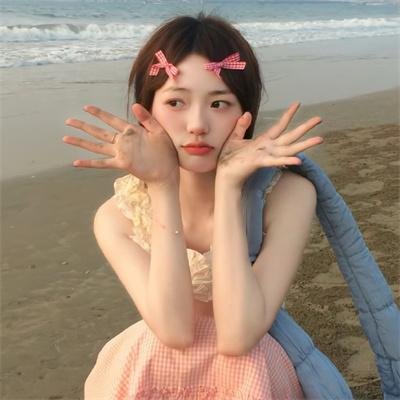 冰属性男子与酷酷女同事